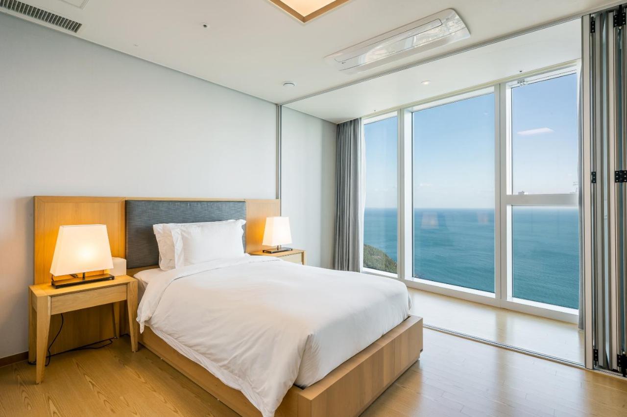 Lct Residence Y Collection ปูซาน ภายนอก รูปภาพ
