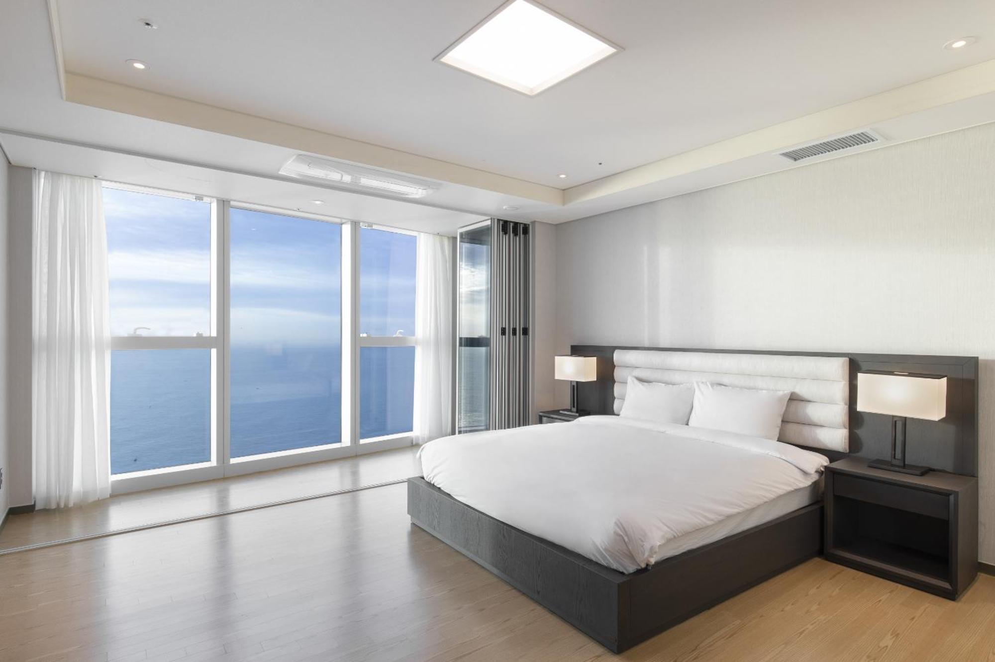 Lct Residence Y Collection ปูซาน ภายนอก รูปภาพ