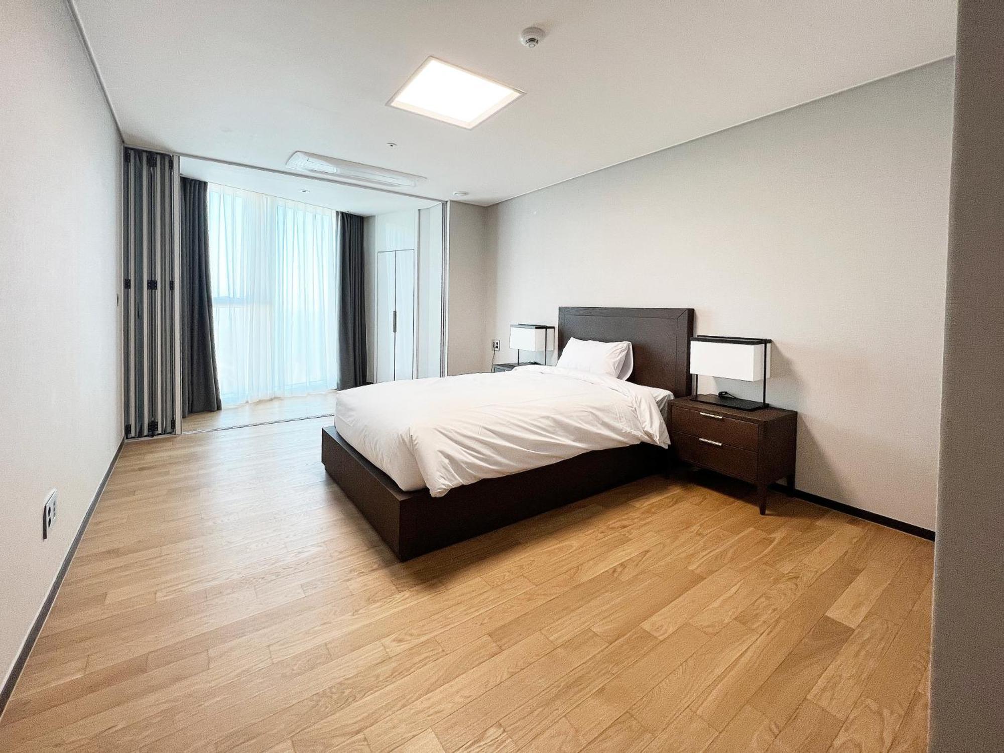 Lct Residence Y Collection ปูซาน ภายนอก รูปภาพ